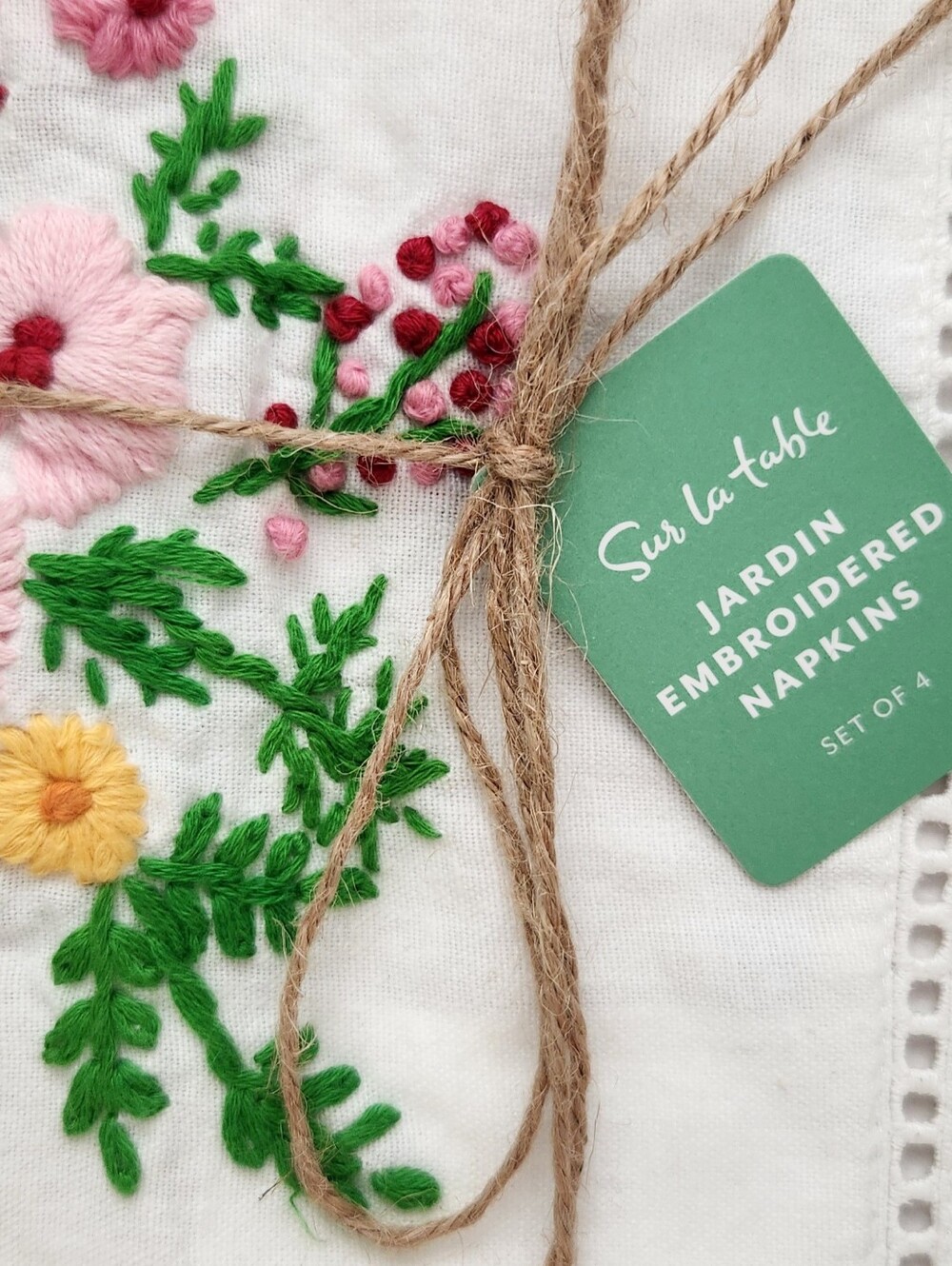 Sur la Table Jardin Floral Embroidered Napkins - Set of 4 - New - Picture 2 of 6